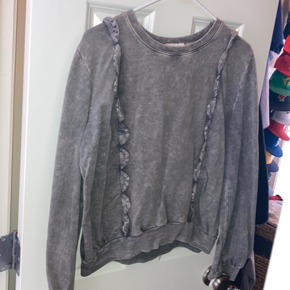 Crop sweater